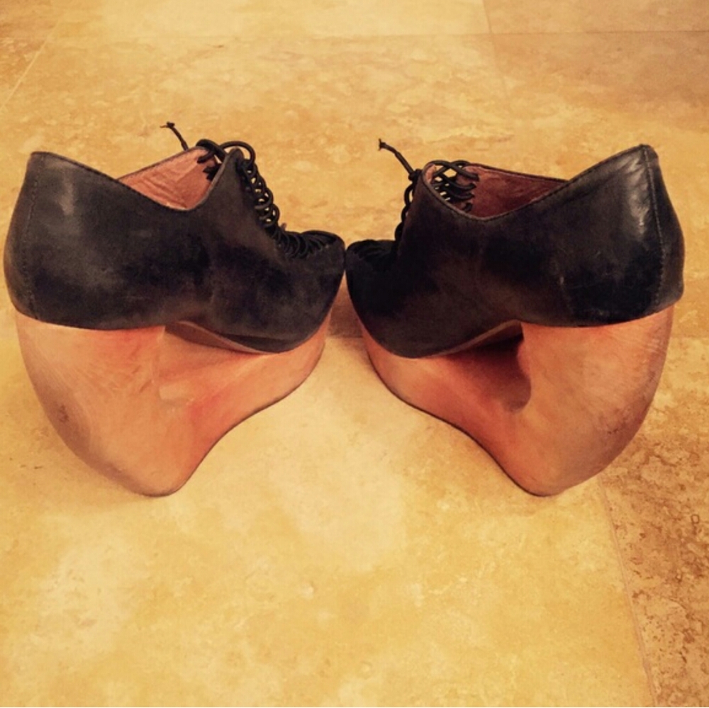 Authentic Jeffrey Campbell Black & Wood Wedge